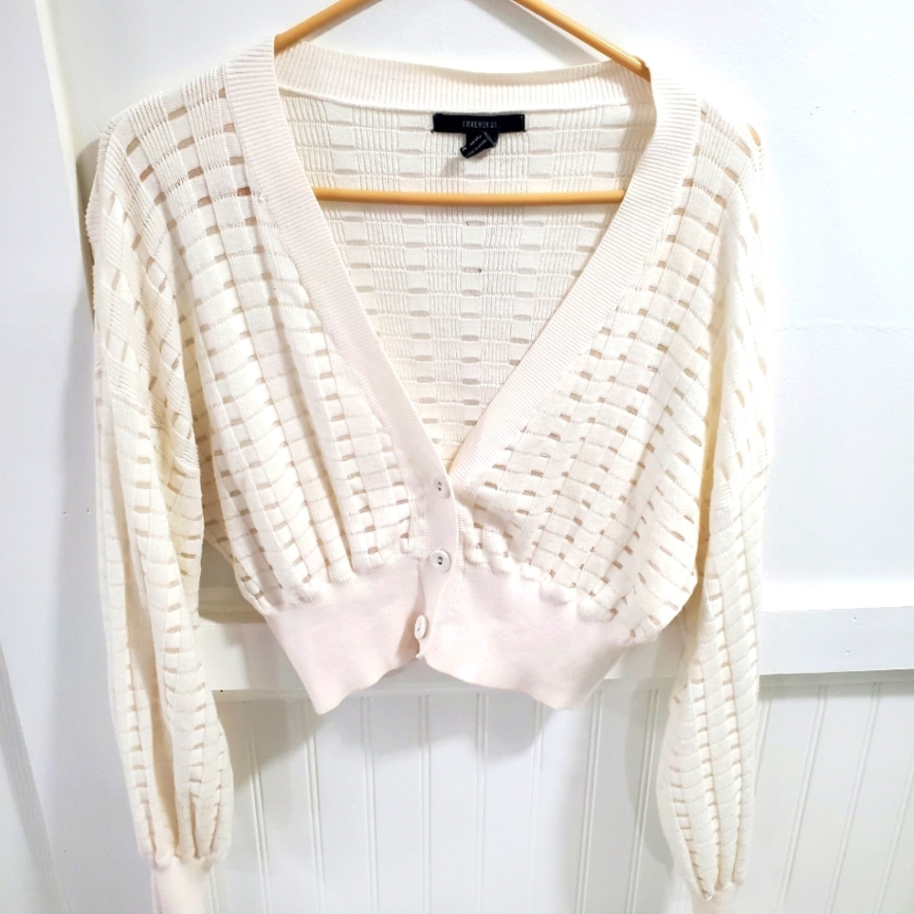 Forever 21 Open Knit Cropped White Cardigan Size M